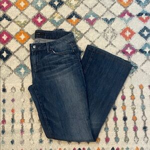 Joe’s Jeans - Bootcut style 👖